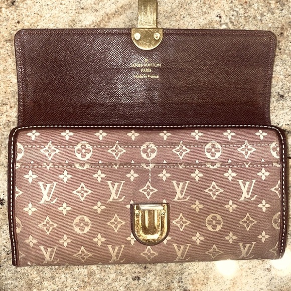 Louis Vuitton Tan Canvas & Leather Monogram Wallet - Picture 8 of 12